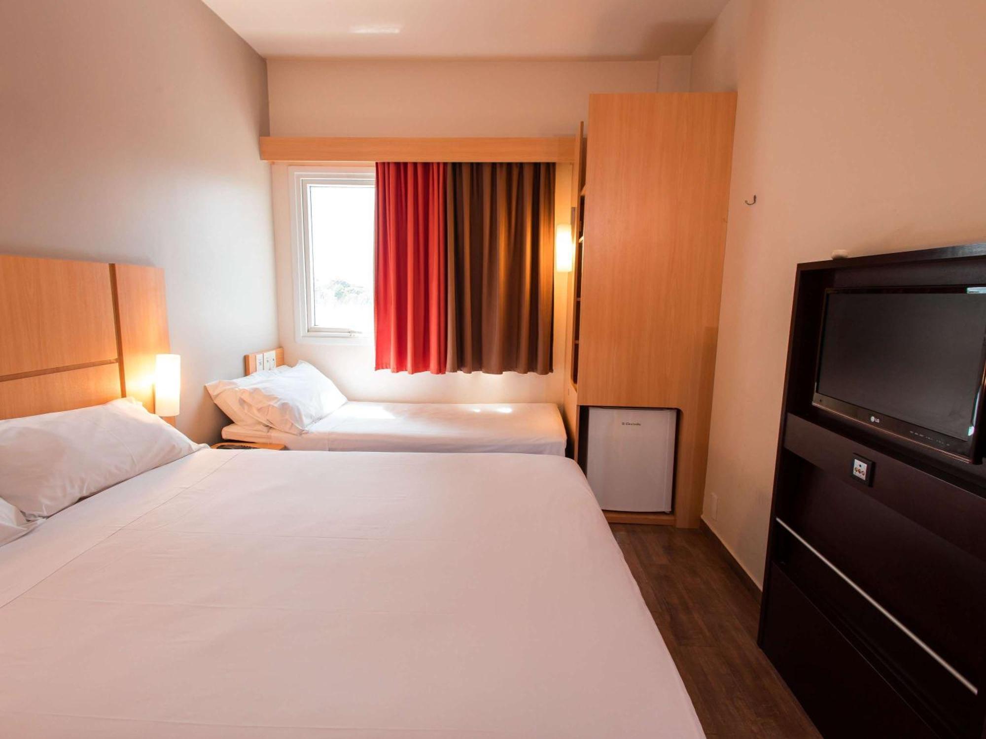 Hotel Ibis Presidente Prudente Manoel Goulart Extérieur photo