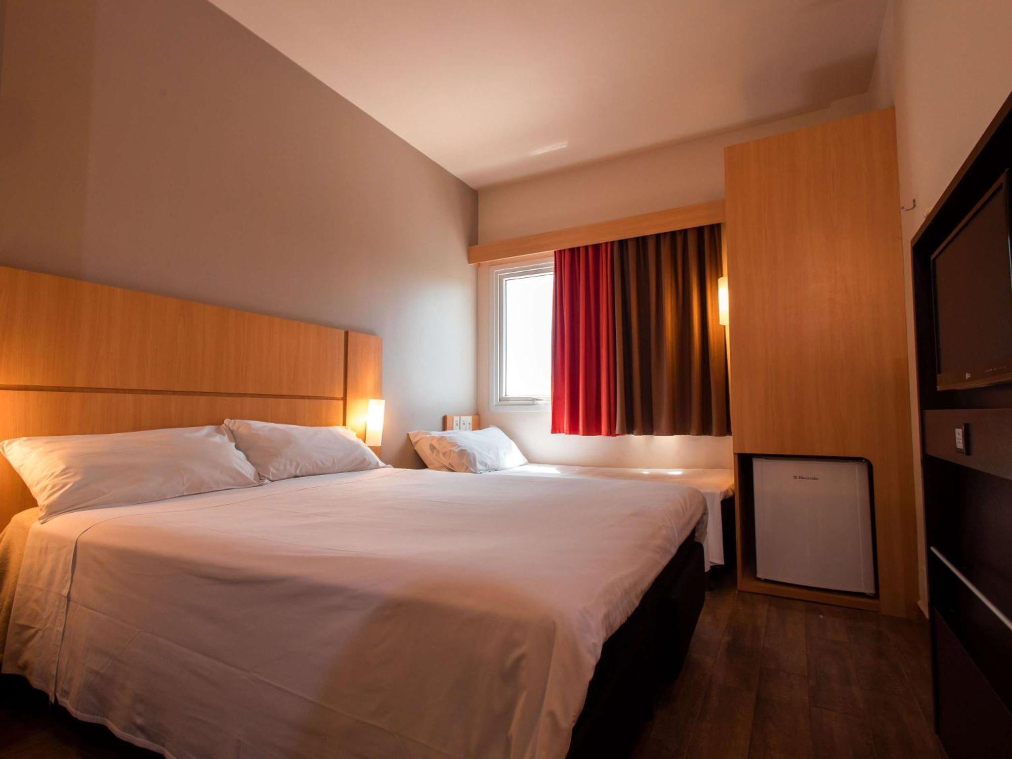 Hotel Ibis Presidente Prudente Manoel Goulart Extérieur photo